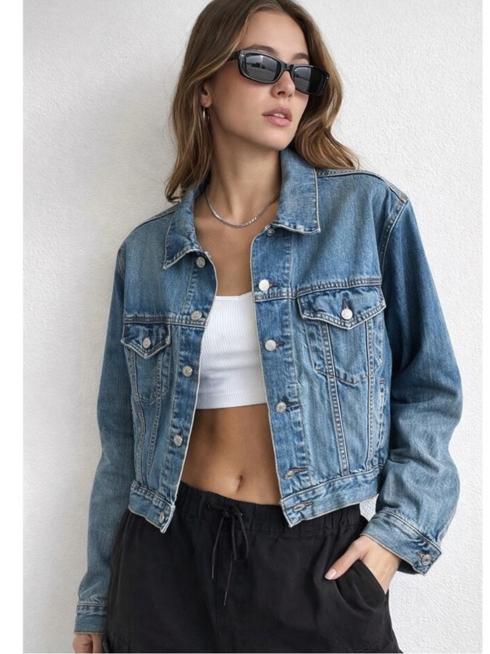 Vintage Y2K GAP Denim Jacket Medium Wash Cropped Trucker S